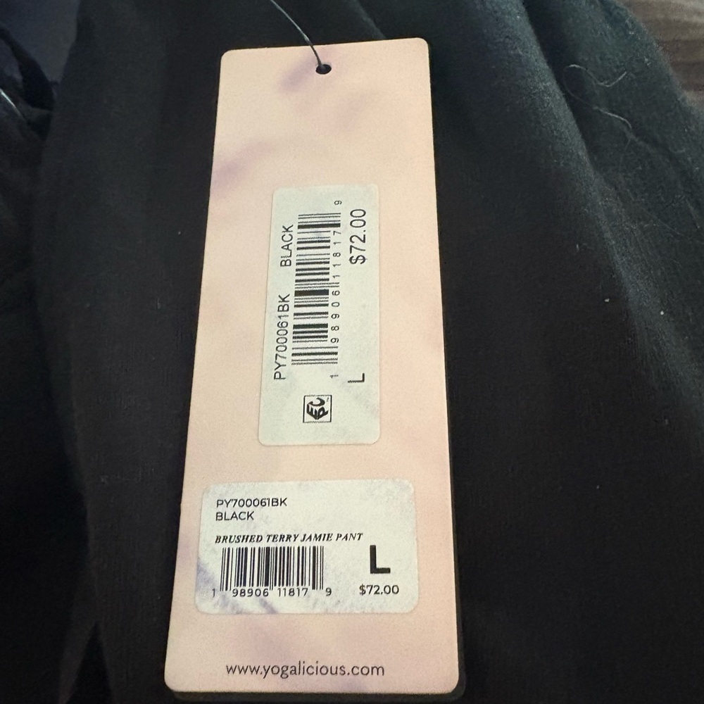 Yogalicious NWT Black Cargo Jogger Pants with Side Pockets - Picture 2 of 3